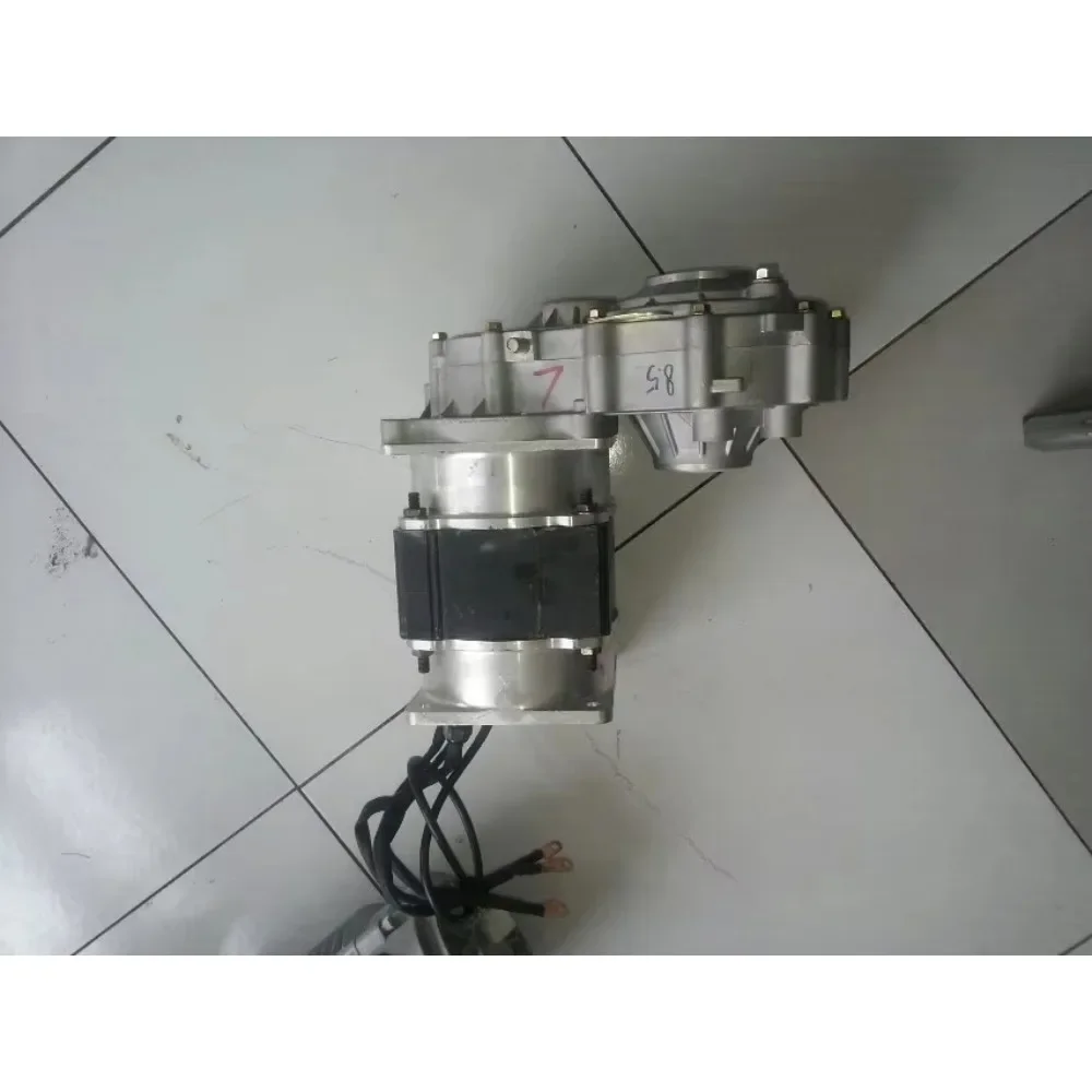 

10kW Motor Drive Gearbox Gear Box For CNC Machine Tool Gearbox 10000W Gear Box Gear Train Gearbox For Milling Machine Tool