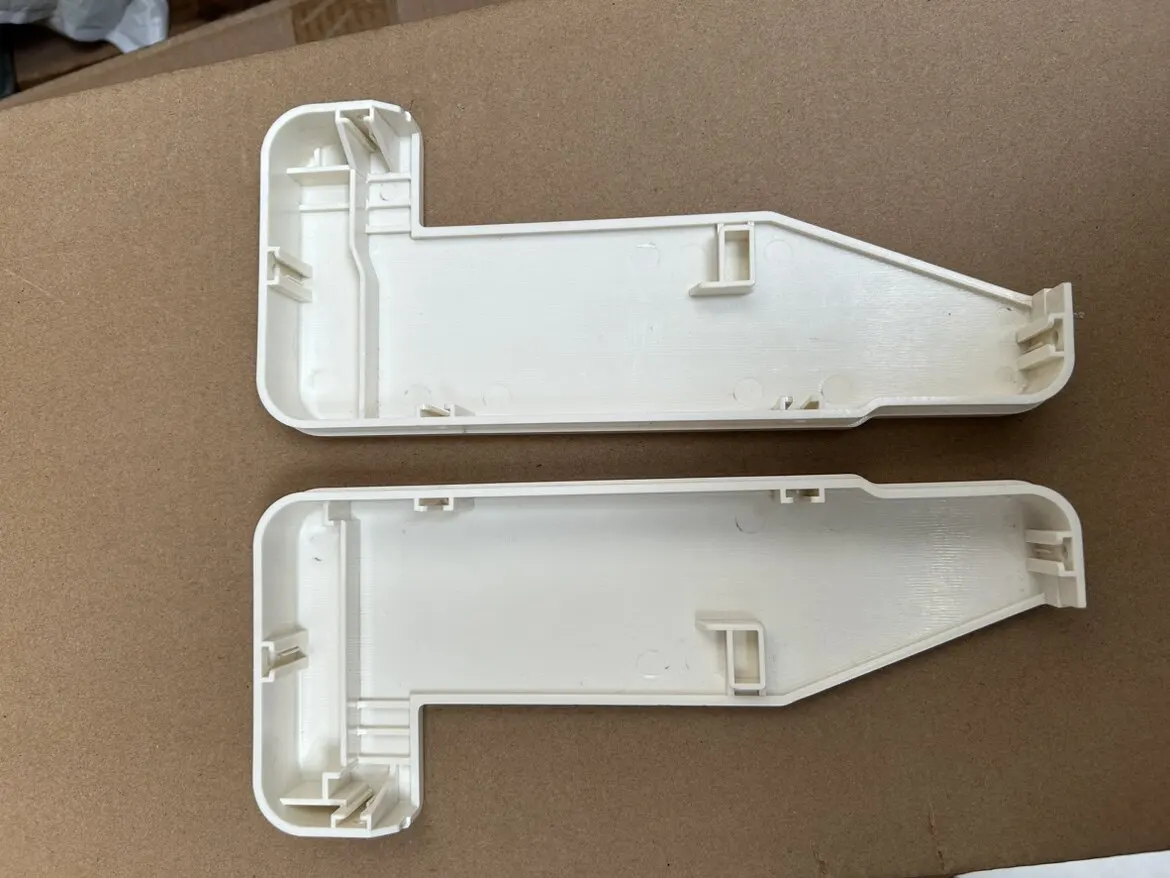 

2 шт. Запасные части Brother для ткацких станков Kh860, Kh890, Kh892: боковые панели (левая и правая)