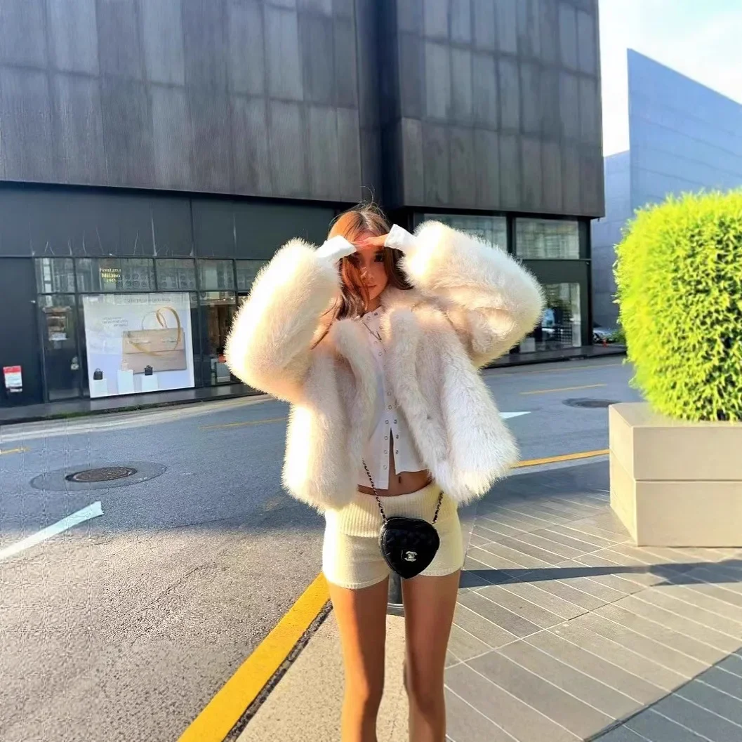 

KIDCRKJ Winter Women Eco Fur Coat White Thickened Pockets Female Artificial Fur Jacket Casual Temperament Faxu Fur Coat For Lady