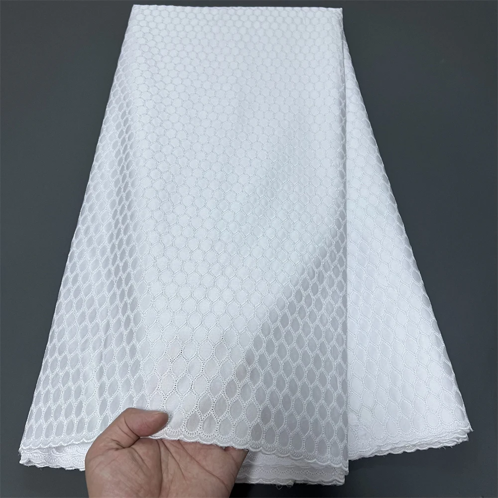 

2025 New African Lace Fabric Nigerian Tulle Embroidered Bridal Gown Material Soft Cotton Damask for Wedding Party Dresses 5Yards