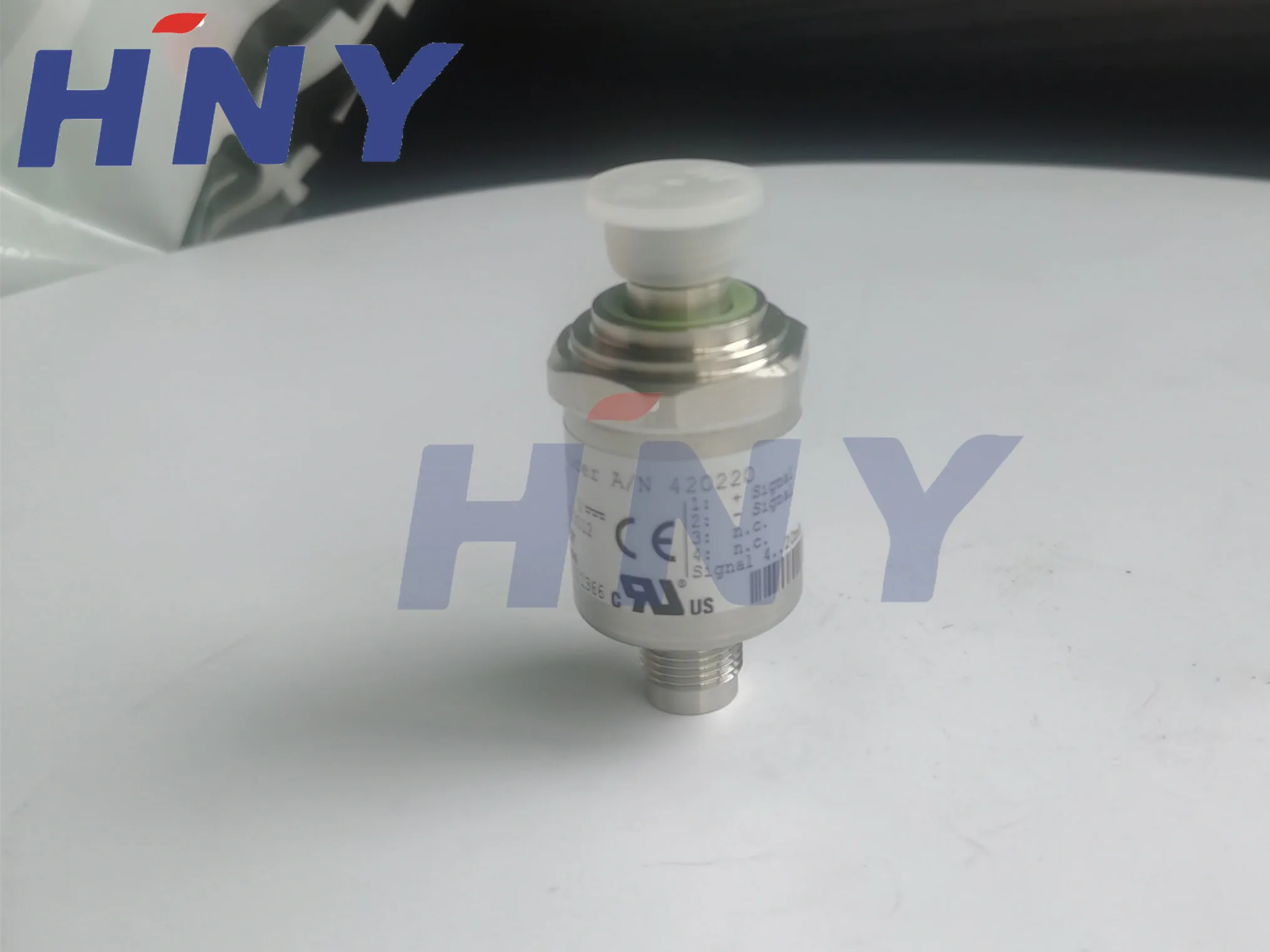 420220   SENSOR 0-600bar 10-30V DC  HDA 8446-A-0600-105