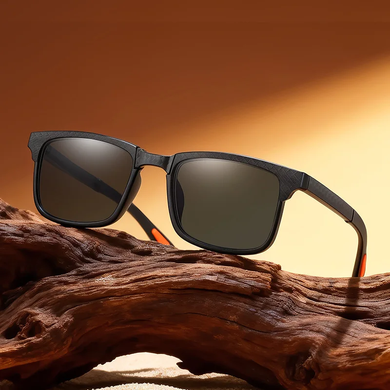 

2026 New Foldable Sunglasses for Women Outdoor UV-Protective Shades Ultra-Lightweight Portable Eyewear Classic Driving Glasses