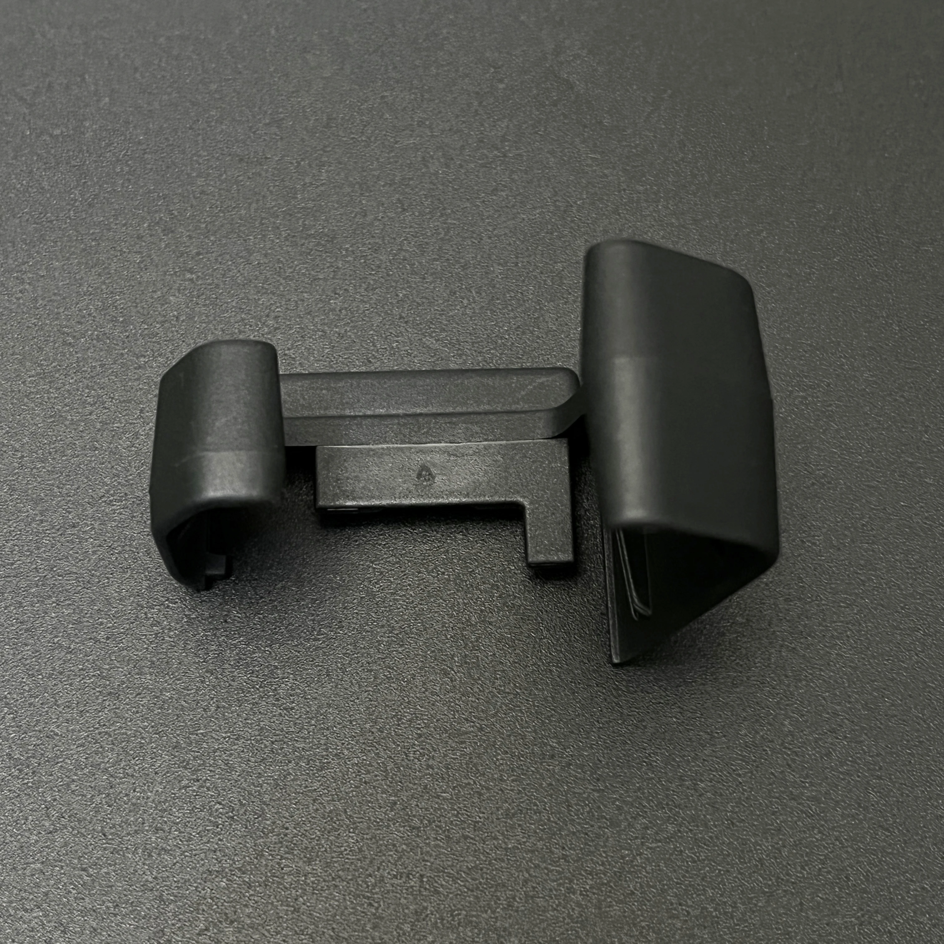 8W0881347  Seat Cover Guide Slide Plug For Audi A4L A5 2017 2018 2019 2020 2021 2022 2023 2024 8W0 881 347  1T0 881 347