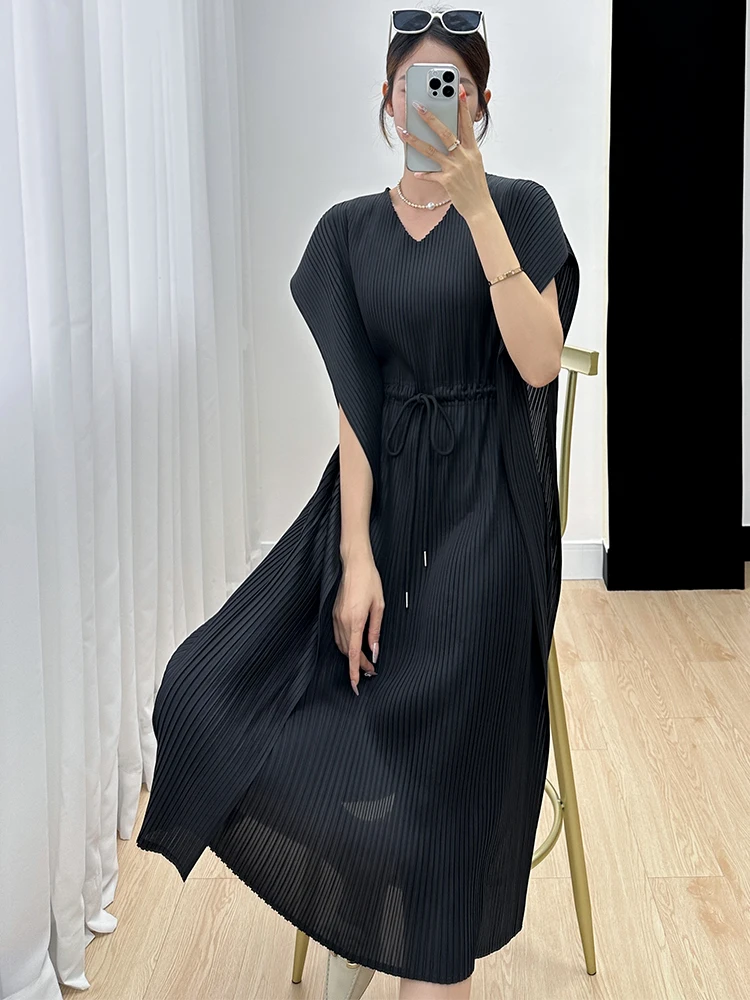 

Miyake Pleated Loose Plus Size Dress for Women 2024 Summer New High End Fashion V-neck Drawstring Waist Maxi Dresses