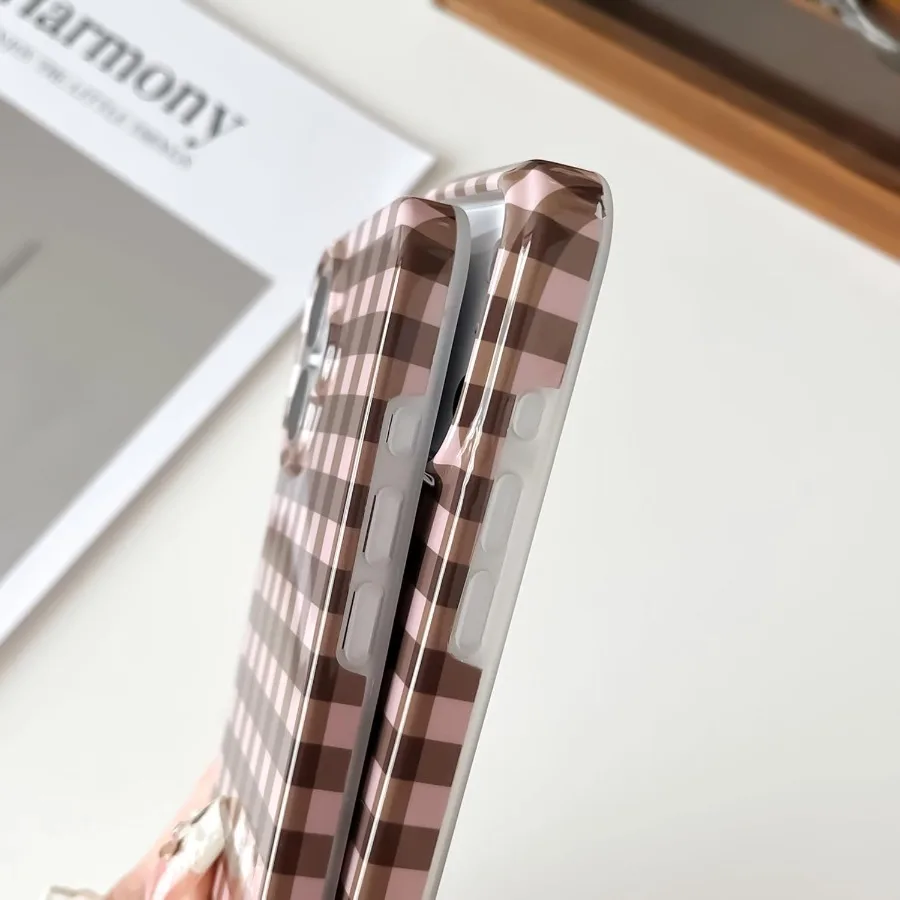 حافظة لهاتف آيفون 17 برو، حافظة هاتف جمالية لطيفة من القماش القطني، غطاء هاتف ناعم نحيف مقاوم للصدمات من مادة البولي يوريثان الحراري للنساء والفتيات - بني #4