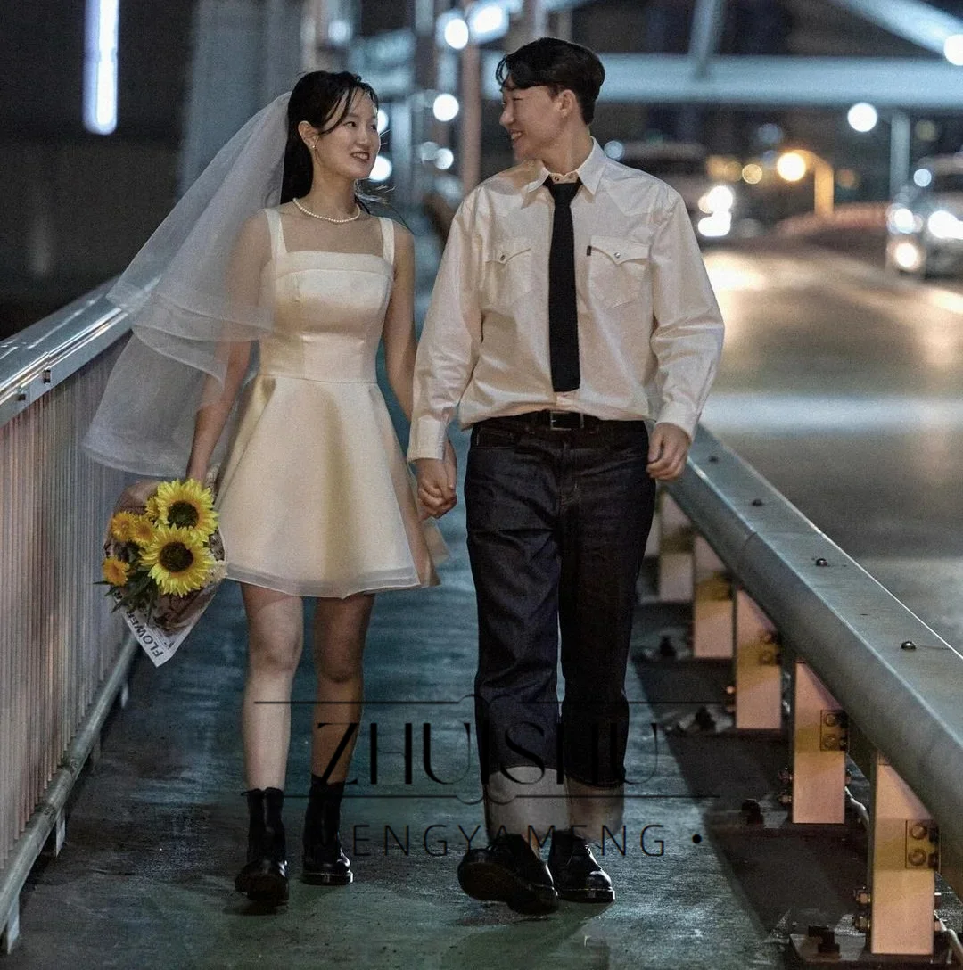 韓国アイボリースクエアネックウェディングドレス 웨딩드레스 ノースリーブサテンミニ膝上丈かわいいカスタマイズされた花嫁ドレスプラスサイズ