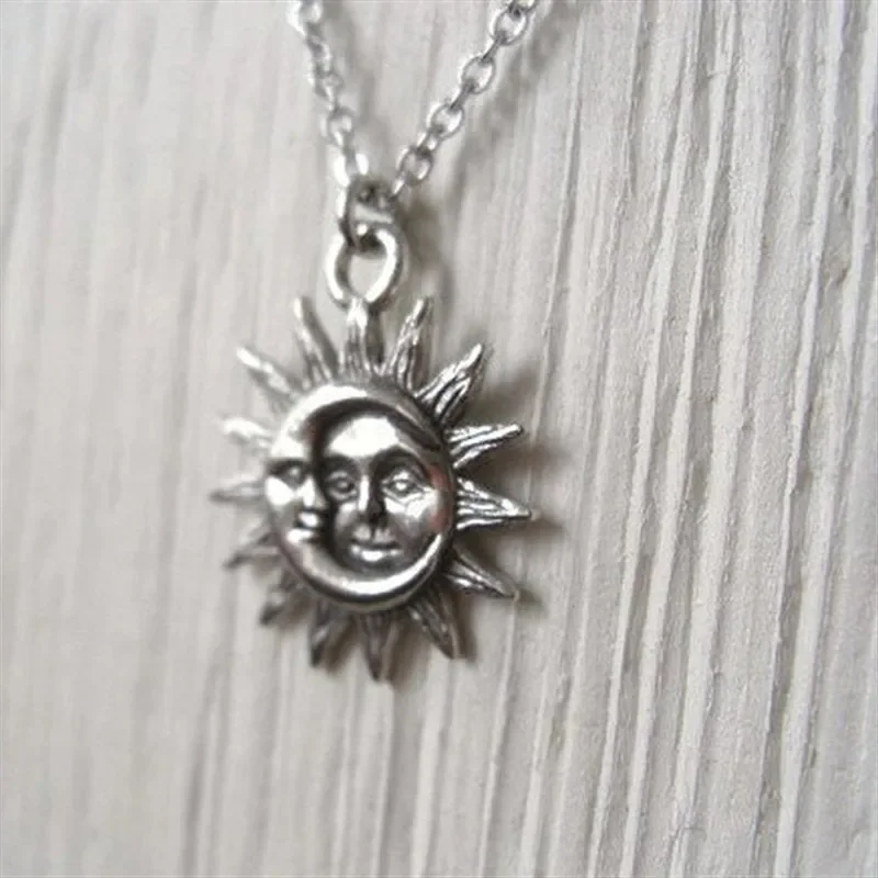 New Sun and Moon Necklace Charm Celestial Jewelry Dainty Love Friendship Soulmate Statement Punk Pendant Gift Fashion Women Men