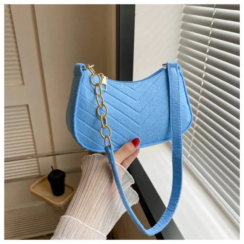 

Mini Shoulder Bags for Women Fashion Felt Women's Bag Design Advanced Underarm Handbags Beautiful Purses Crescent SaddleBag
