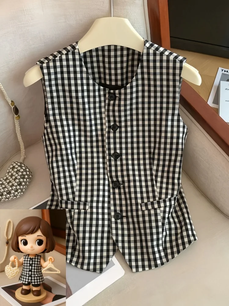 

Women's Gingham Vest Checkered Button Down Waistcoat Sleeveless Round Neck Slim Fit Top Vintage Preppy Style Layering Suit Vest