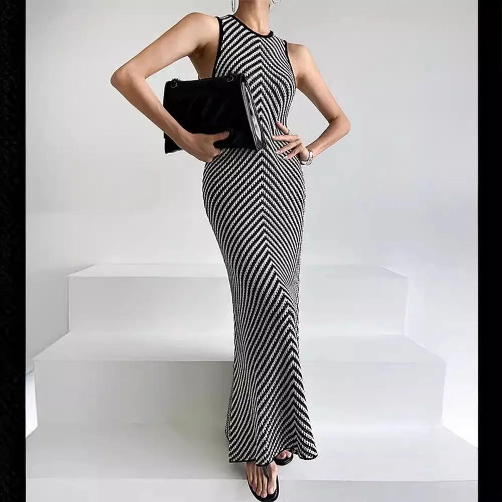 2024 Korean Temperament Summer High-end Round Neck Striped Splicing Hip-covering Slim Slim Sleeveless Knitted Dress