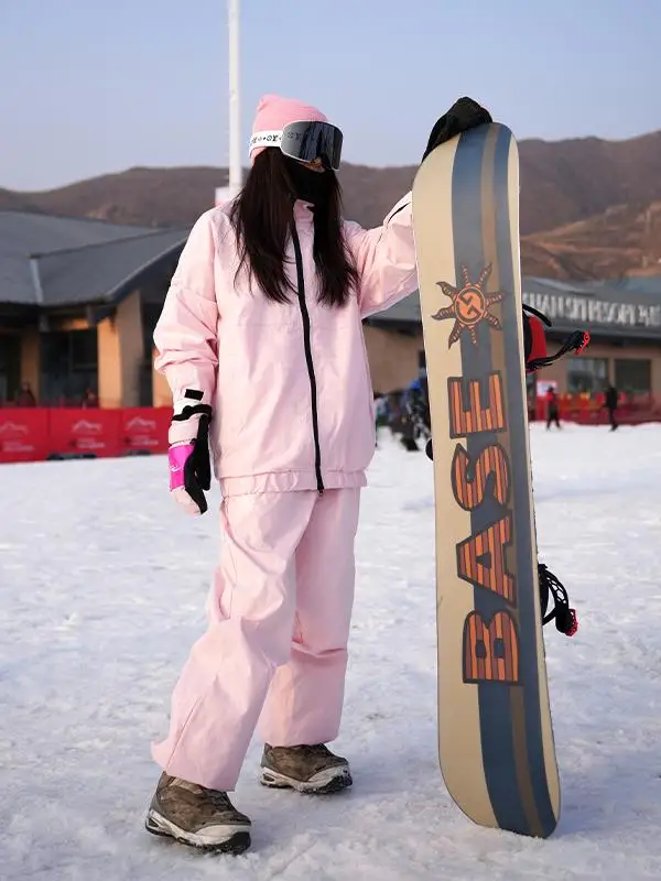 

Northeast China -40 Deees Cold Resistant Ski Suit Set Men's Women's Mountain Climbing Snowproof Two-Piece Profional Te...