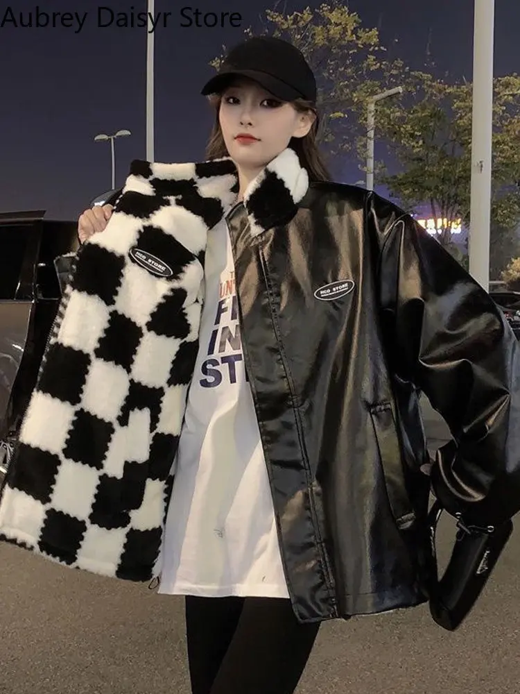 Winter Pu Leather Jacket Women Checkerboard Warm Thick Faux Lamb Fur Coat Harajuku Lining Reversible Wear Biker Zipper Jacket