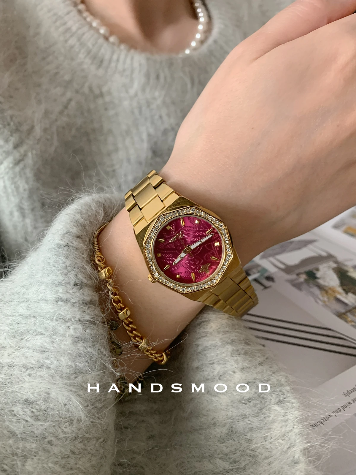 ساعة سلسلة نسائية جديدة ذات قرص كبير وأنيقة ومتطورة؛ ساعة يد فريدة وعصرية للنساء؛ هدية مثالية. #4