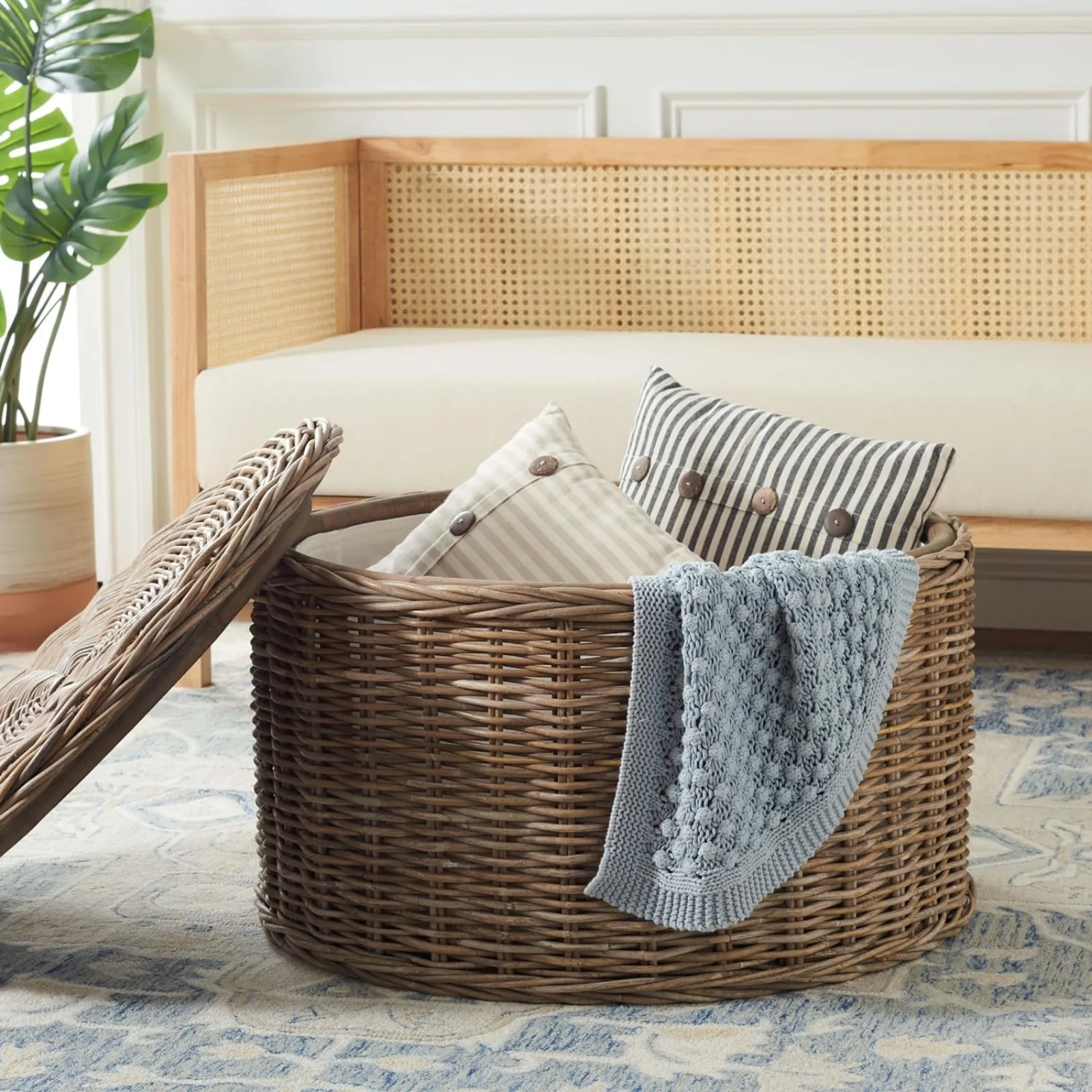 Ons Thuis Collectie Salontafel, Grijs, 28.5 In X 28.5 In X 17 In