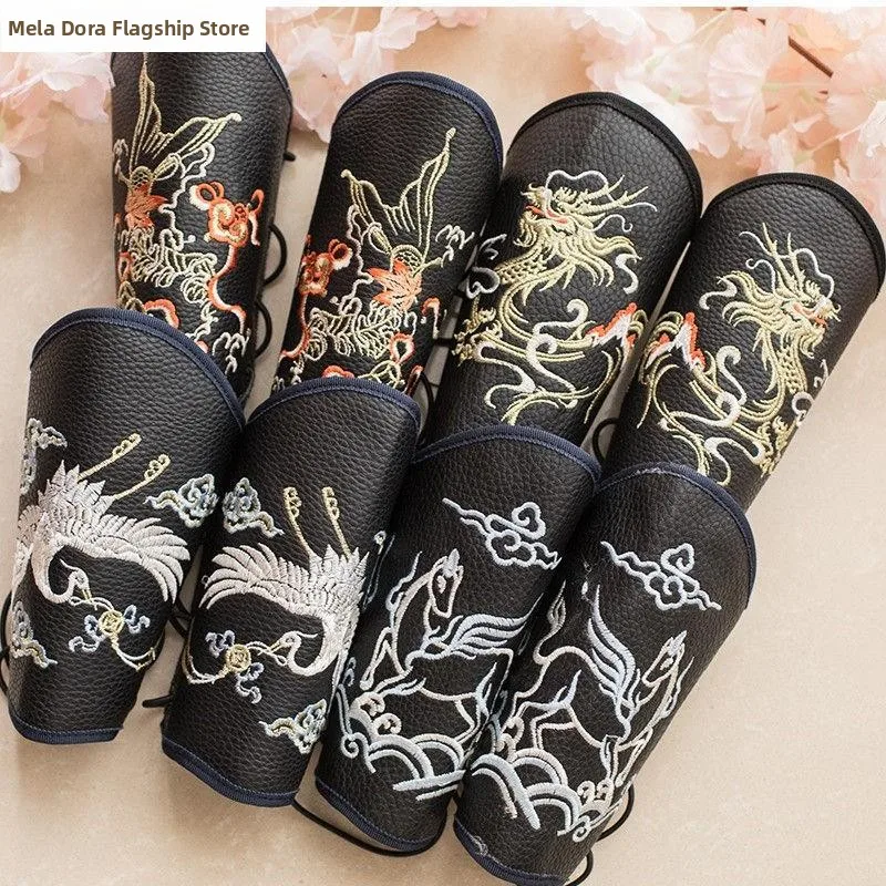 刺繍入りレザーリストプロテクター漢服スタイルフィッシャーマンジャケットラウンドネックローブユニセックス古代中国衣装アクセサリー