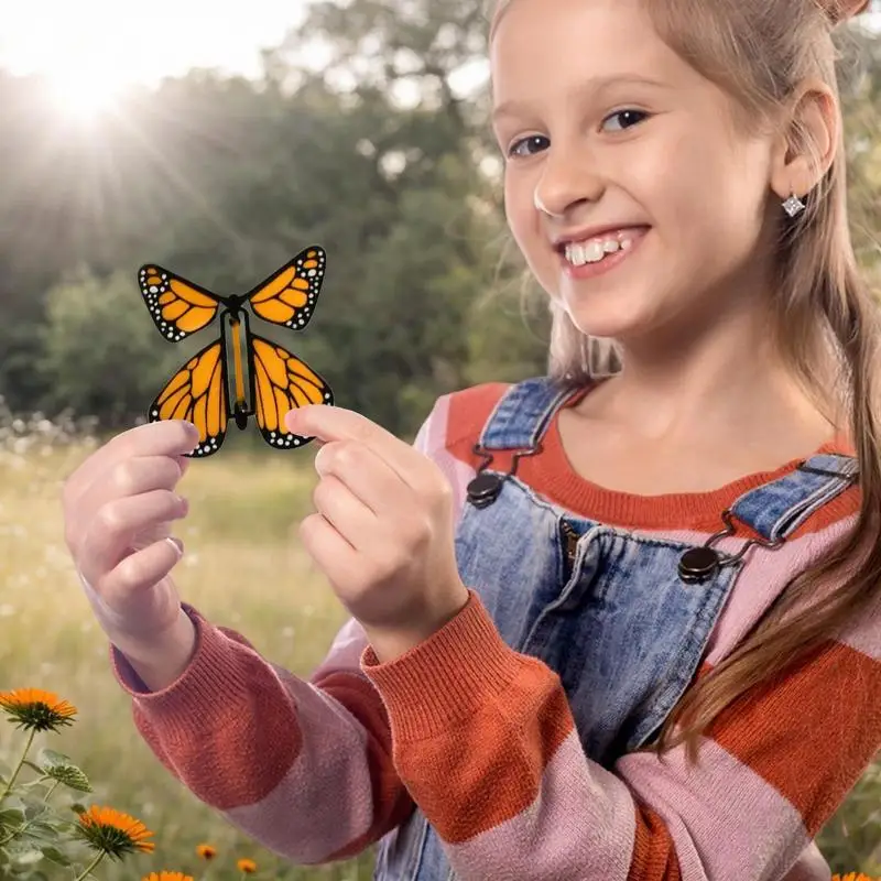 

Fluttering Butterfly Flying Butterfly Cards Rubber Band Powered Show Props Science Experiment For Book Greeting Cards Wedding