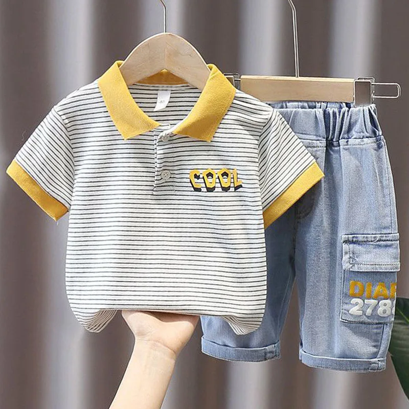 

2Piece 2025 Summer Toddler Boys Outfit Set Korean Fashion Casual Stripe Short Sleeve Baby Tops+Jeans Boutique Kids Clothing B005