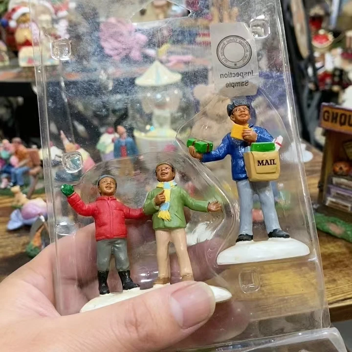 Resin figure mental psychological sand table game box court therapy send  mail  mails