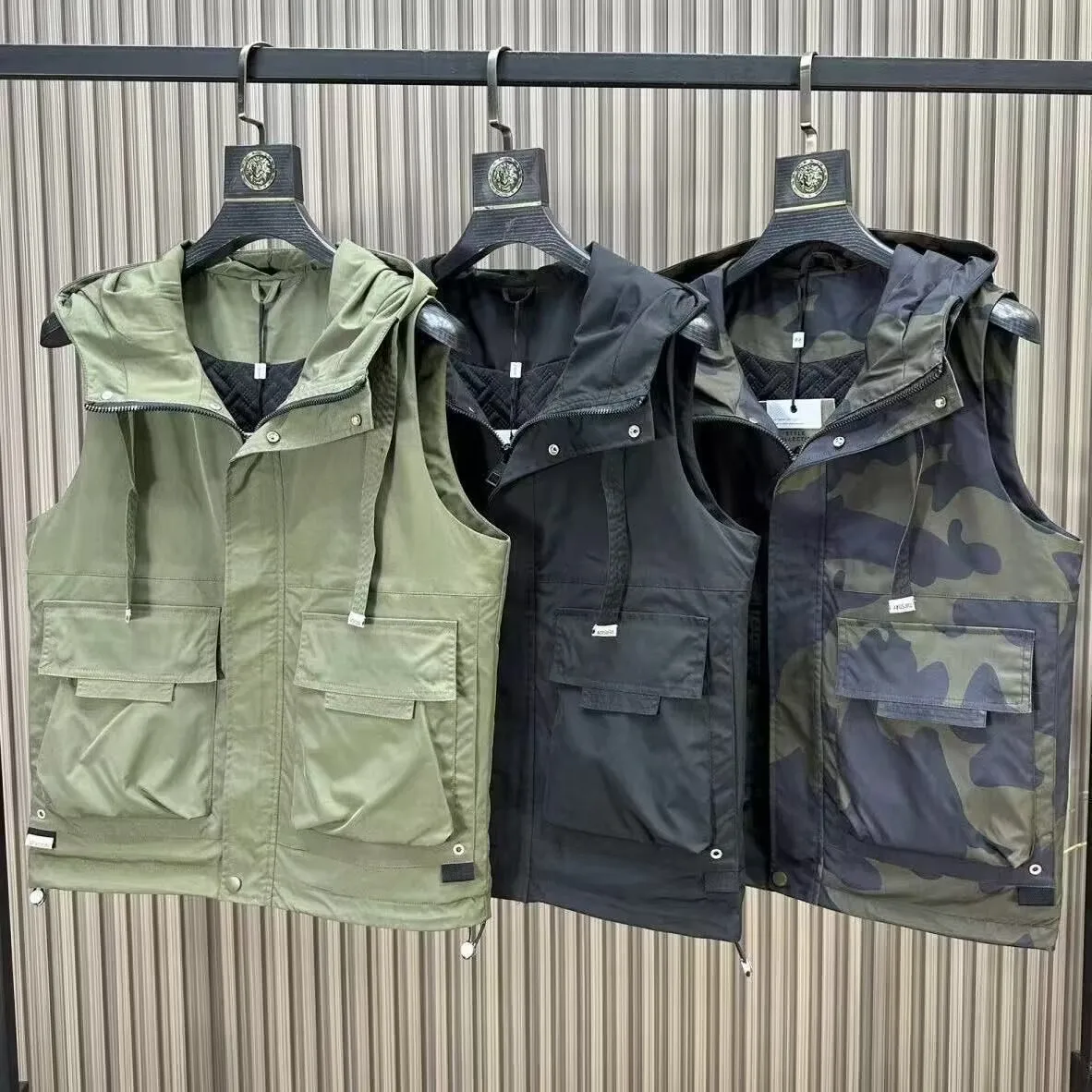 

Мужской утепленный жилет с капюшоном на молнии, осенне-зимняя коллекция 2024, новая модная повседневная рабочая одежда свободного кроя с подплечниками