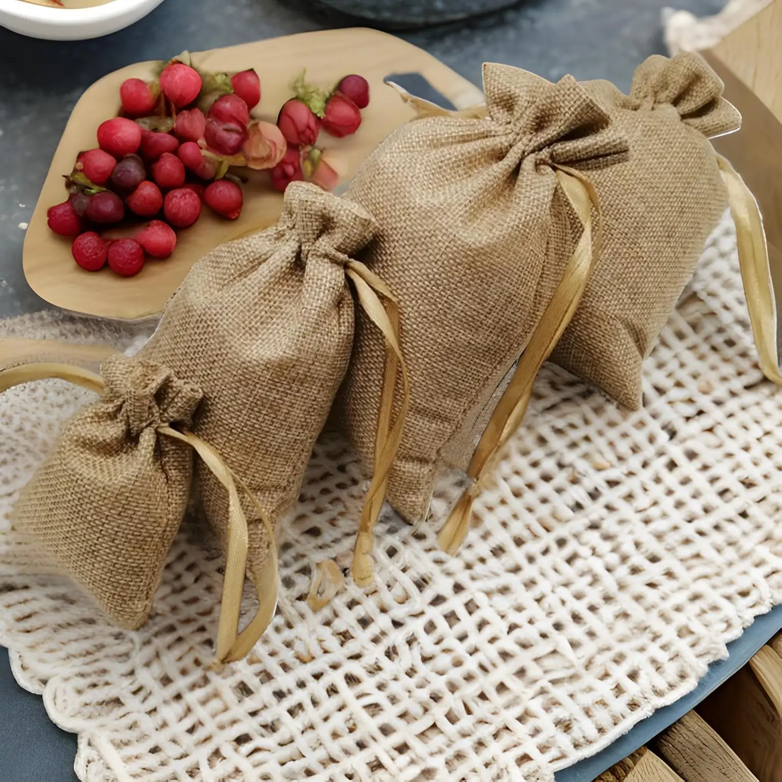 

50 шт., джутовые пакеты, подарочный пакет с шнурком, принадлежности для свадебной вечеринки, мешок для хранения, мини-саше для конфет, мешочек из мешковины, дисплеи на день рождения