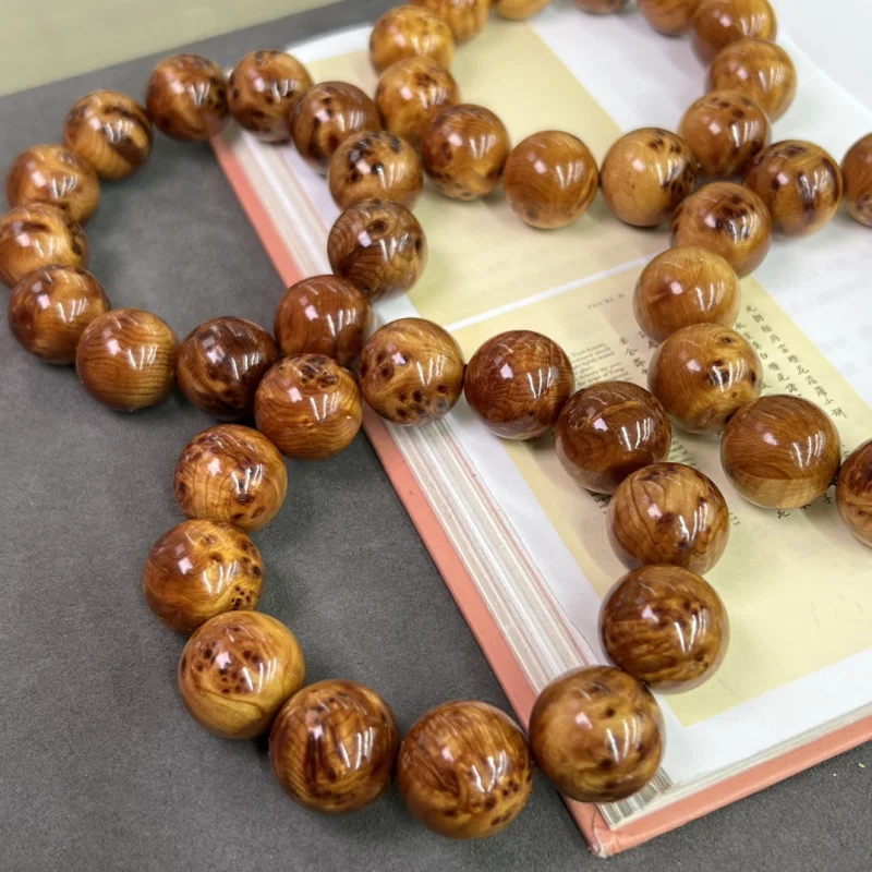 

Frosted Arborvitae round Beads Handheld Bracelet Men and Women Fashion