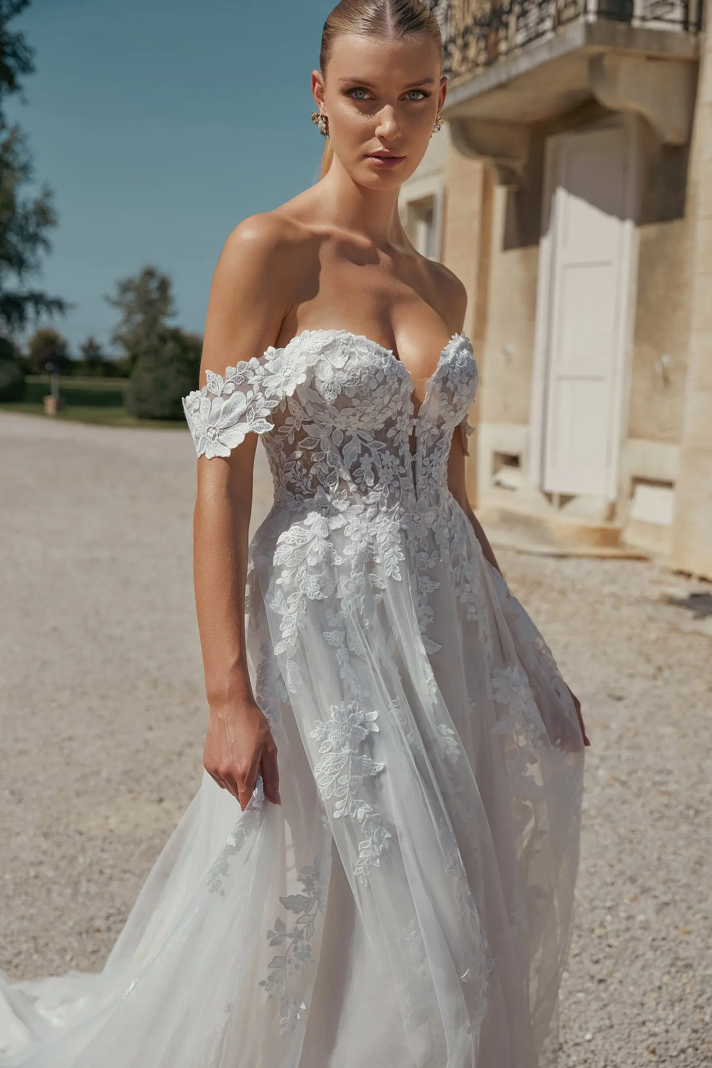 Tüll-Brautkleider mit Herzausschnitt und Applikationen, sexy schulterfrei, A-Linie, bodenlang, klassisches Outdoor-Party-Hochzeitskleid 2026