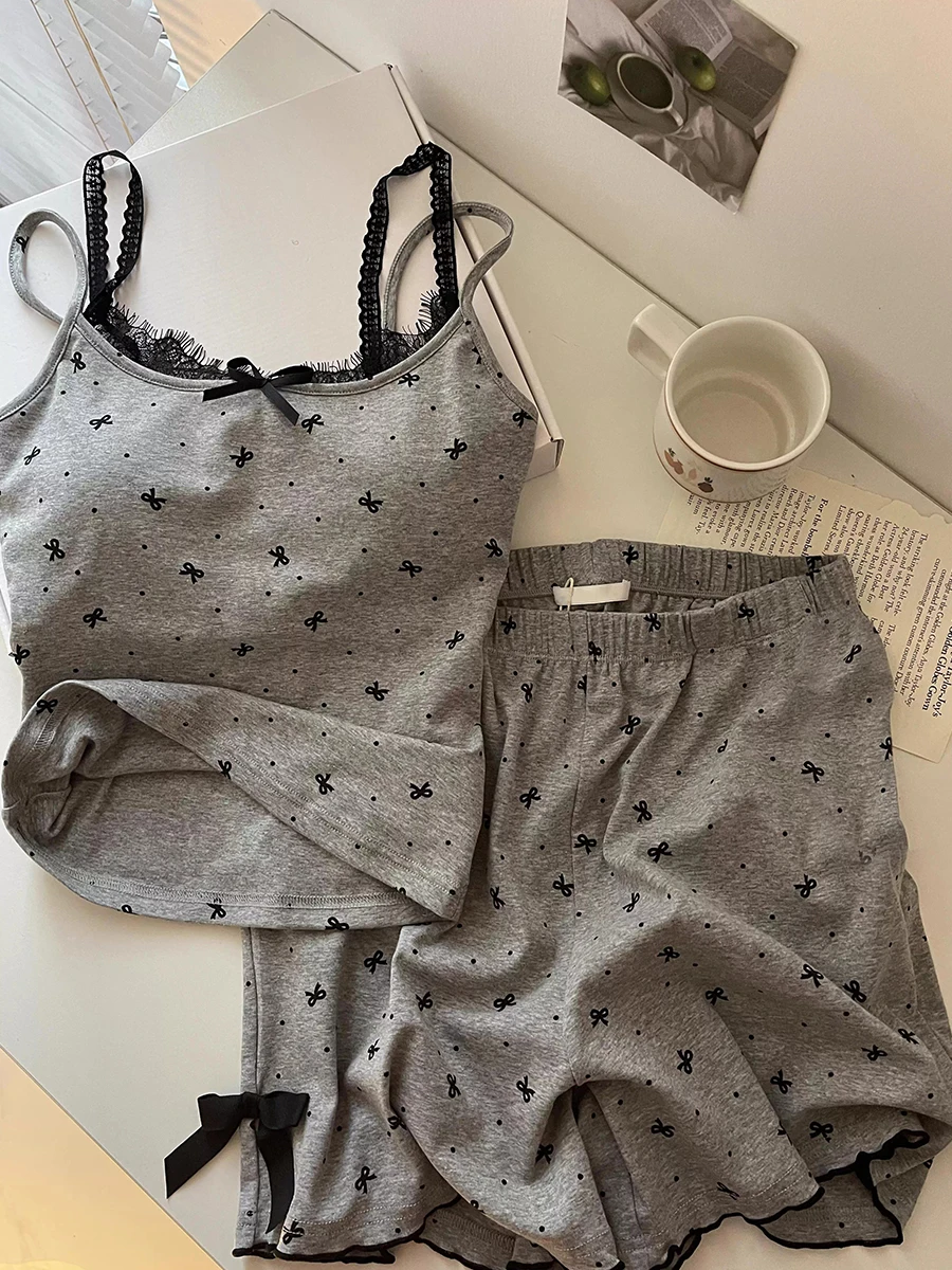 Słodka koszula nocna z koronkowym wykończeniem, damski letni zestaw ubrań domowych, materiał bawełniany, wzór z nadrukiem w kształcie litery V.