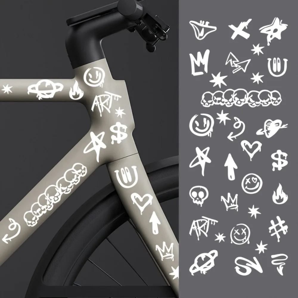 35 Stück 2D Flache Totenkopf-Graffiti-Vinyl-Aufkleber-Bögen DIY Fahrradrahmen-Schutzaufkleber Motorrad Laptop Helm Wasserdichte Aufkleber