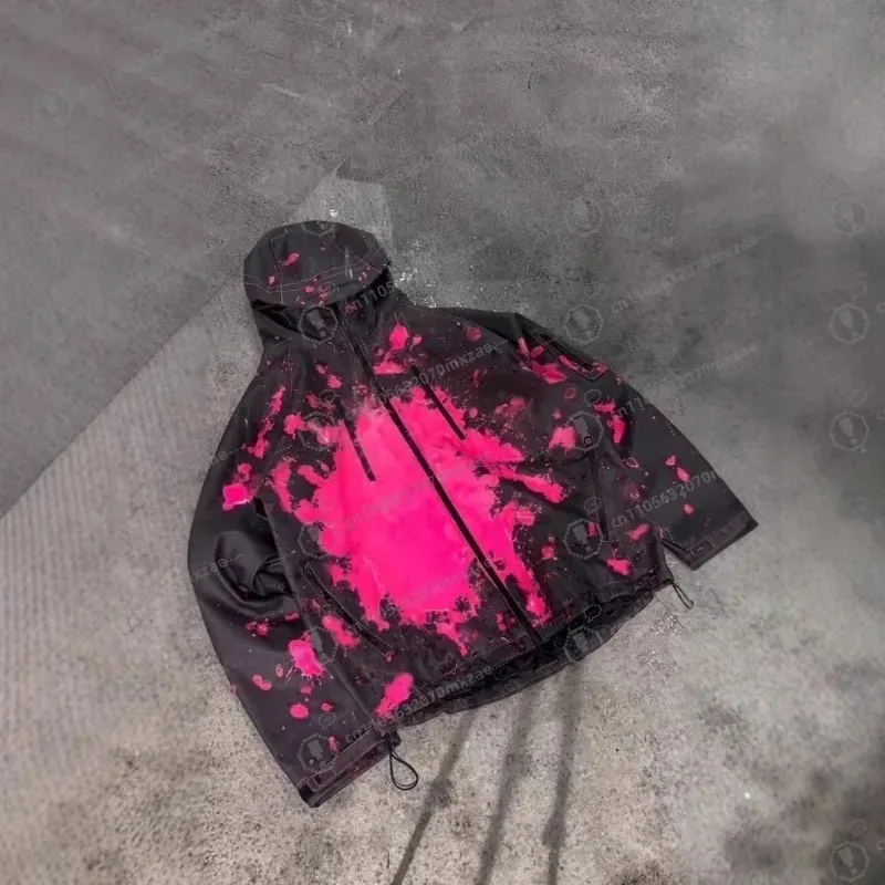 

2025 latest model! Temperature-sensitive color-changing windproof and waterproof jacket, bright powder and ink splashing design