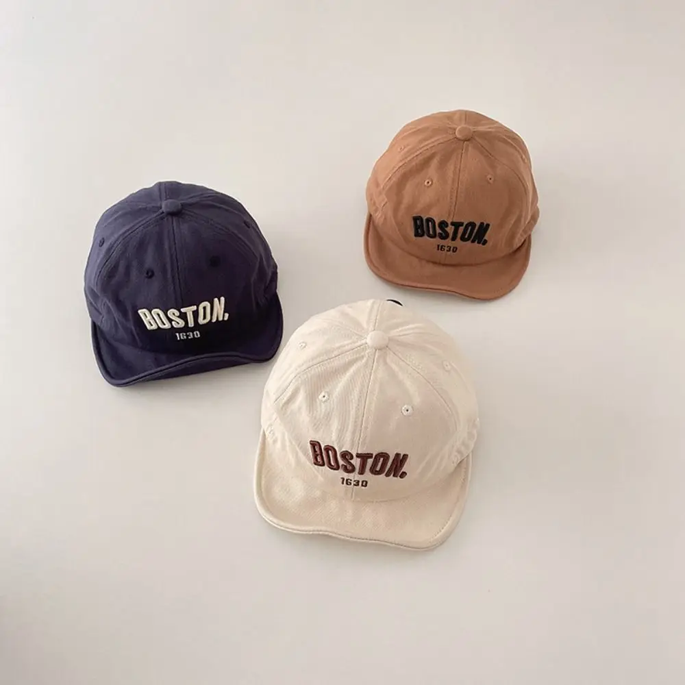 Zacht borduurwerk baby honkbalhoed effen kleur Koreaanse stijl brief baseball cap vizier katoen kinderzonnehoed buiten