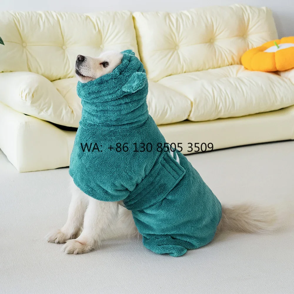 Wholesale Winter Super Absorbent Travel Quick Dry Coat Dog Towel Pet Bathrobe Quick Dry Coat with Cute Design