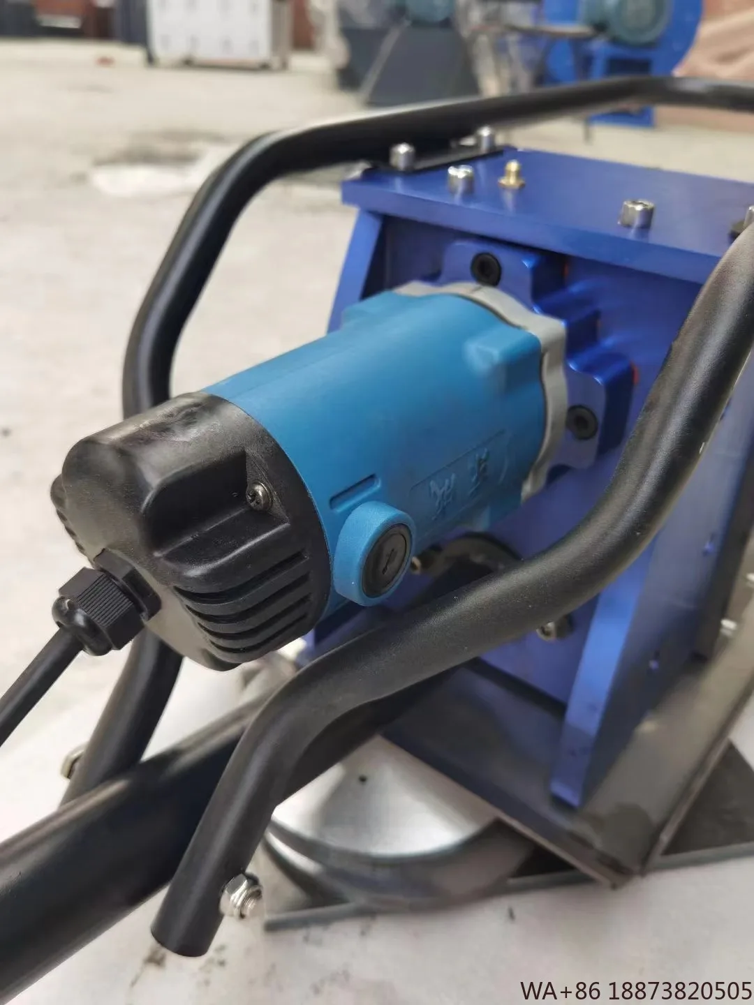 آلة إزالة الخبث بالليزر لتنظيف الخبث مع المحرك الأساسي ومكونات التروس وشبكة السيف