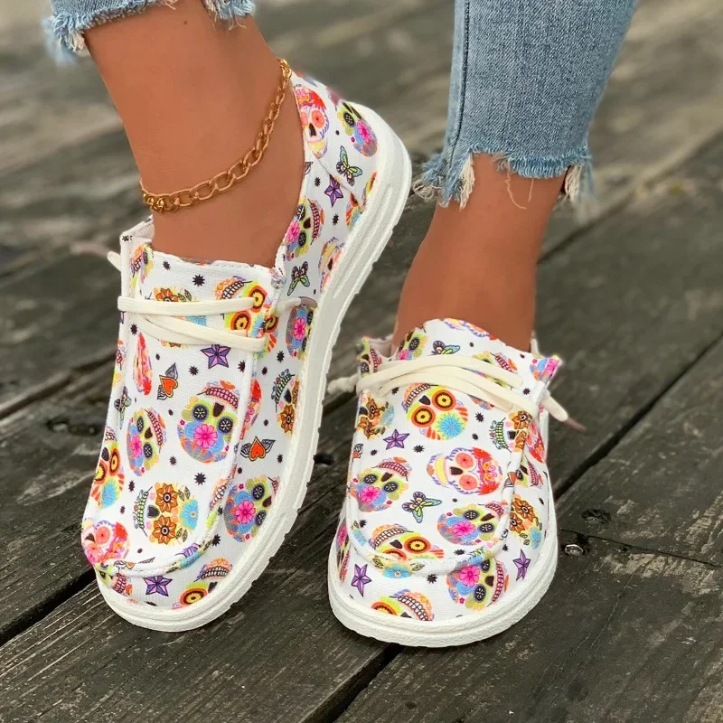 Zapatos informales con estampado de Halloween para mujer, zapatillas de lona ligeras y cómodas, calzado deportivo de punta redonda para exteriores, novedad de 2024