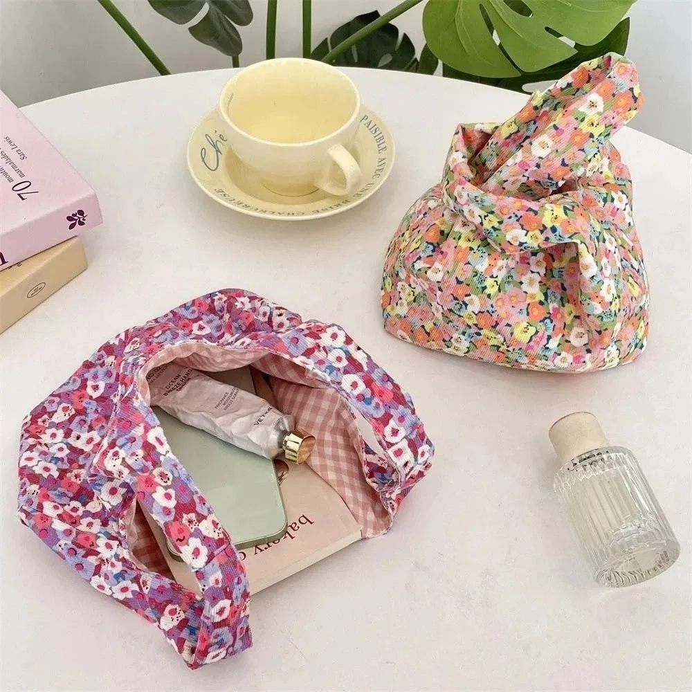 

Модная сумка на запястье в японском стиле с цветочным принтом, повседневная сумка с литературным принтом, вельветовая сумка для поездок на работу, сумка для мелких предметов на каждый день