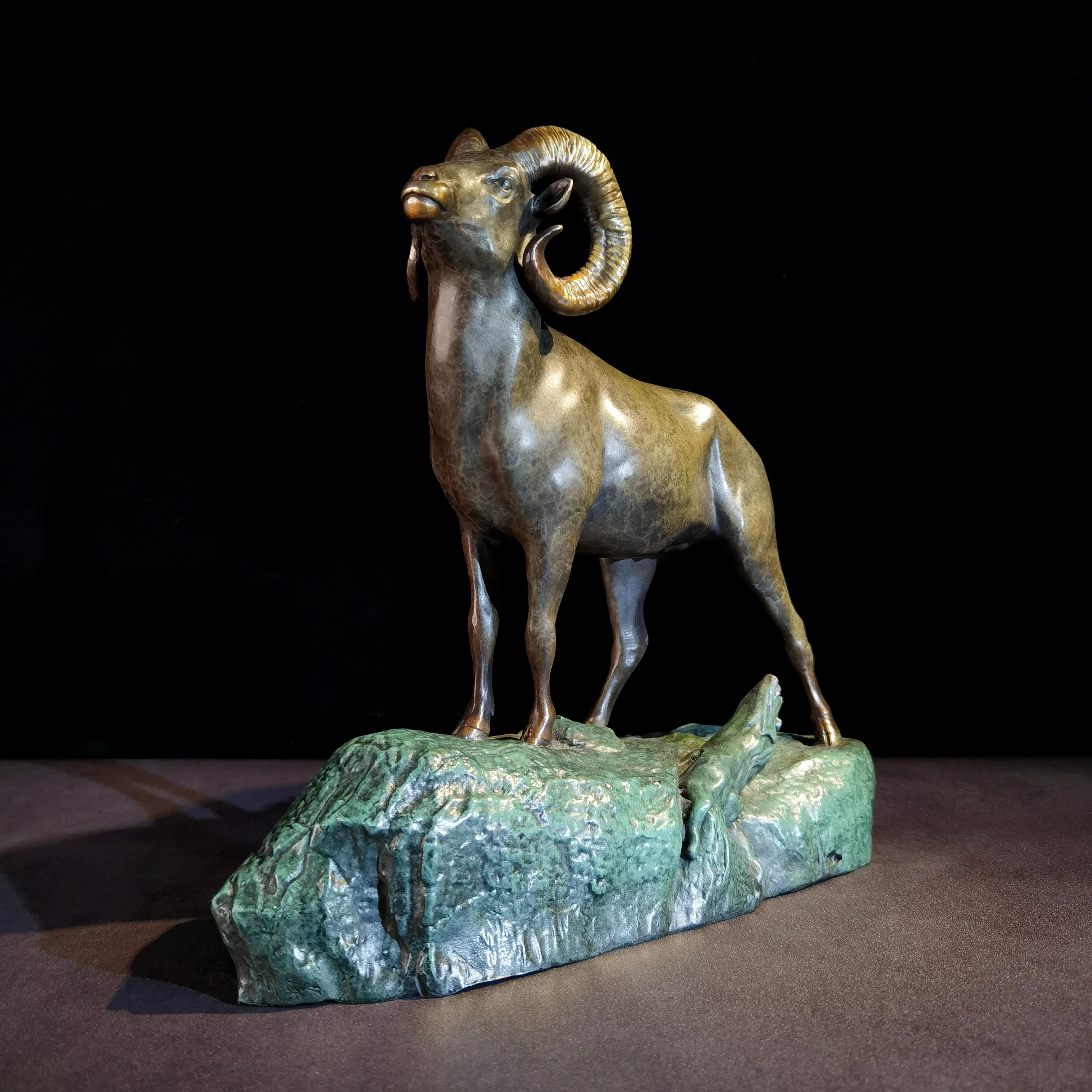 Limited Edition Famous sculptor Auspicious animal Ornament Original bellwether Good luck bronze Sculpture home office Bar ART