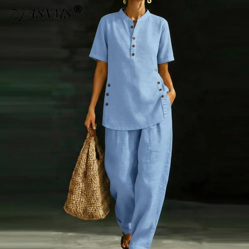 

Удобный свободный однотонный комплект из 2 предметов: женская весенняя футболка с круглым вырезом и пуговицами, брюки с карманами и высокой талией, новый летний костюм с коротким рукавом