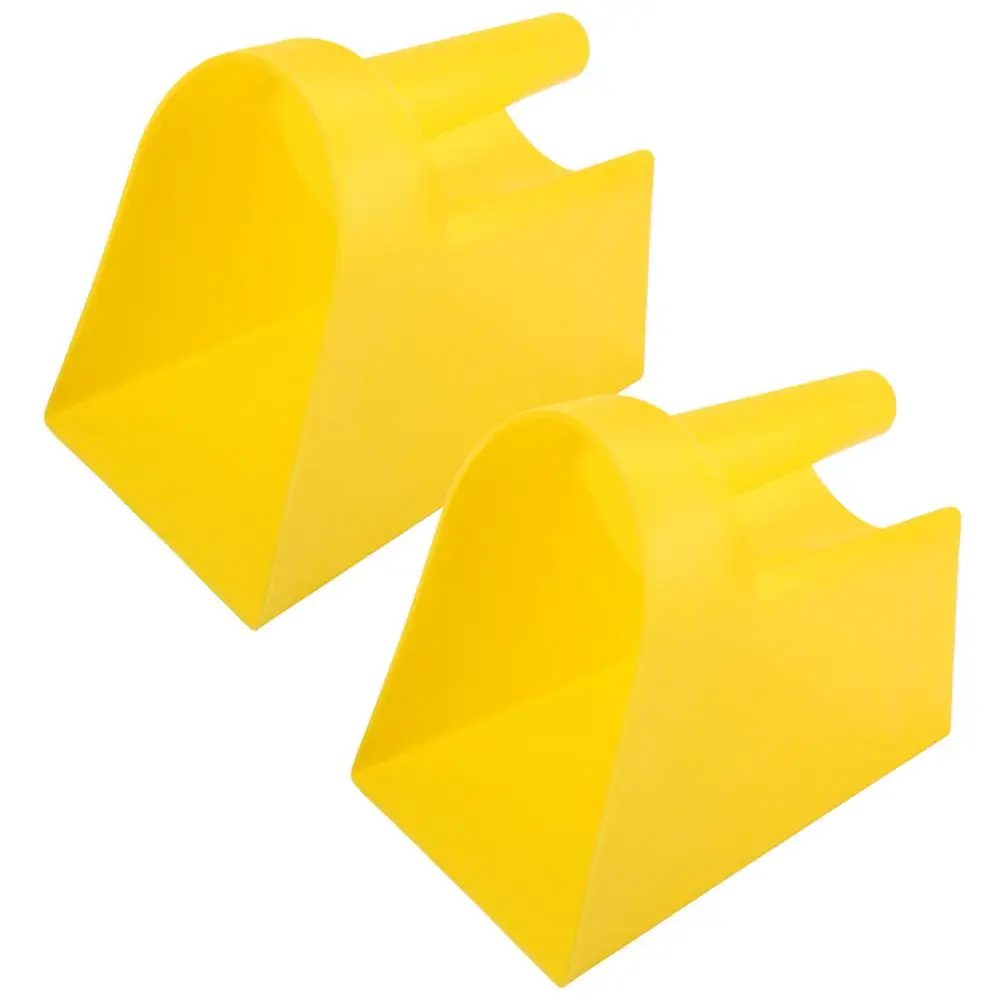 

2Pcs Feed Large Capacity Plastic Feeding Farm Plastic Poultry Shovel Gadgets Poultry Food Shovel Home