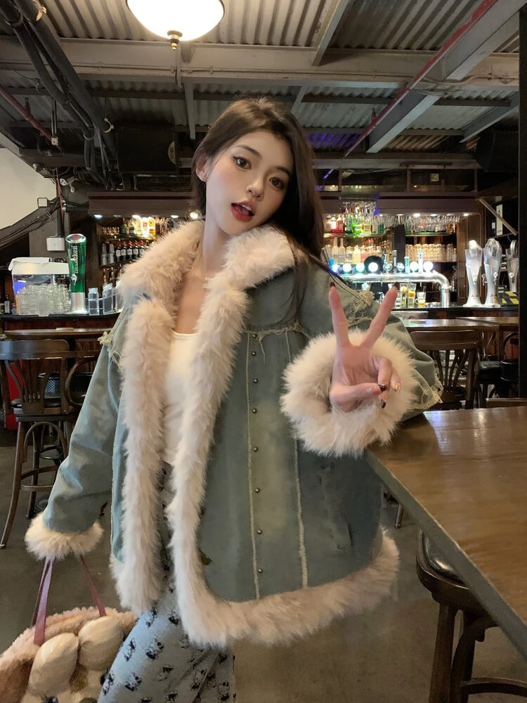 

Женская зимняя куртка из денима с мехом ягненка, утепленная, в стиле ретро, с длинным рукавом и воротником, модная, из хлопка