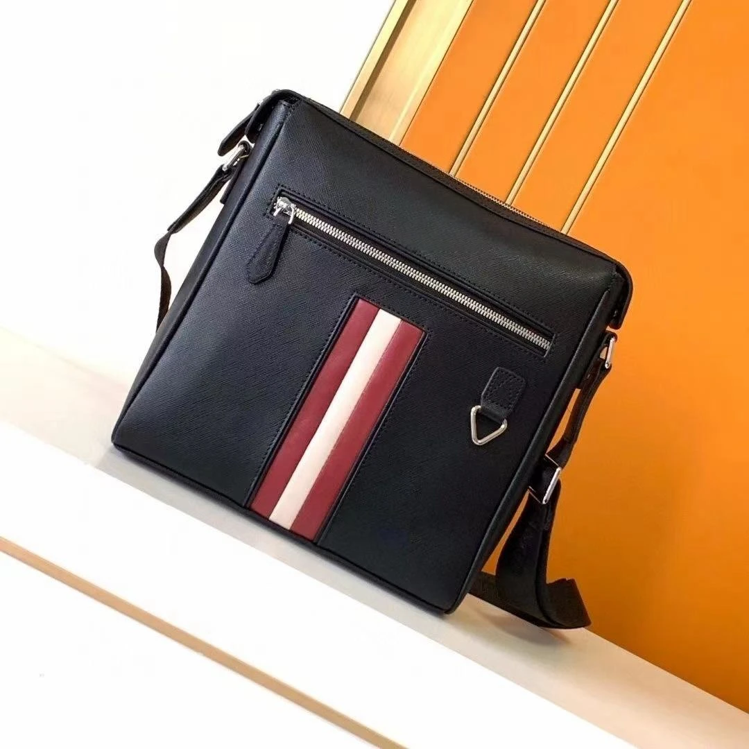 

Causal B Style Shoudler Bag Leather Striped Design Men Shoudler Bag Business Office Luxury Style Men Crossbody Bag