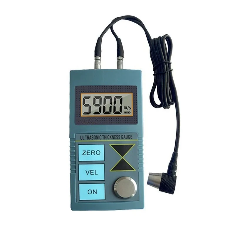 Ultrasonic thickness gauge shows accuracy