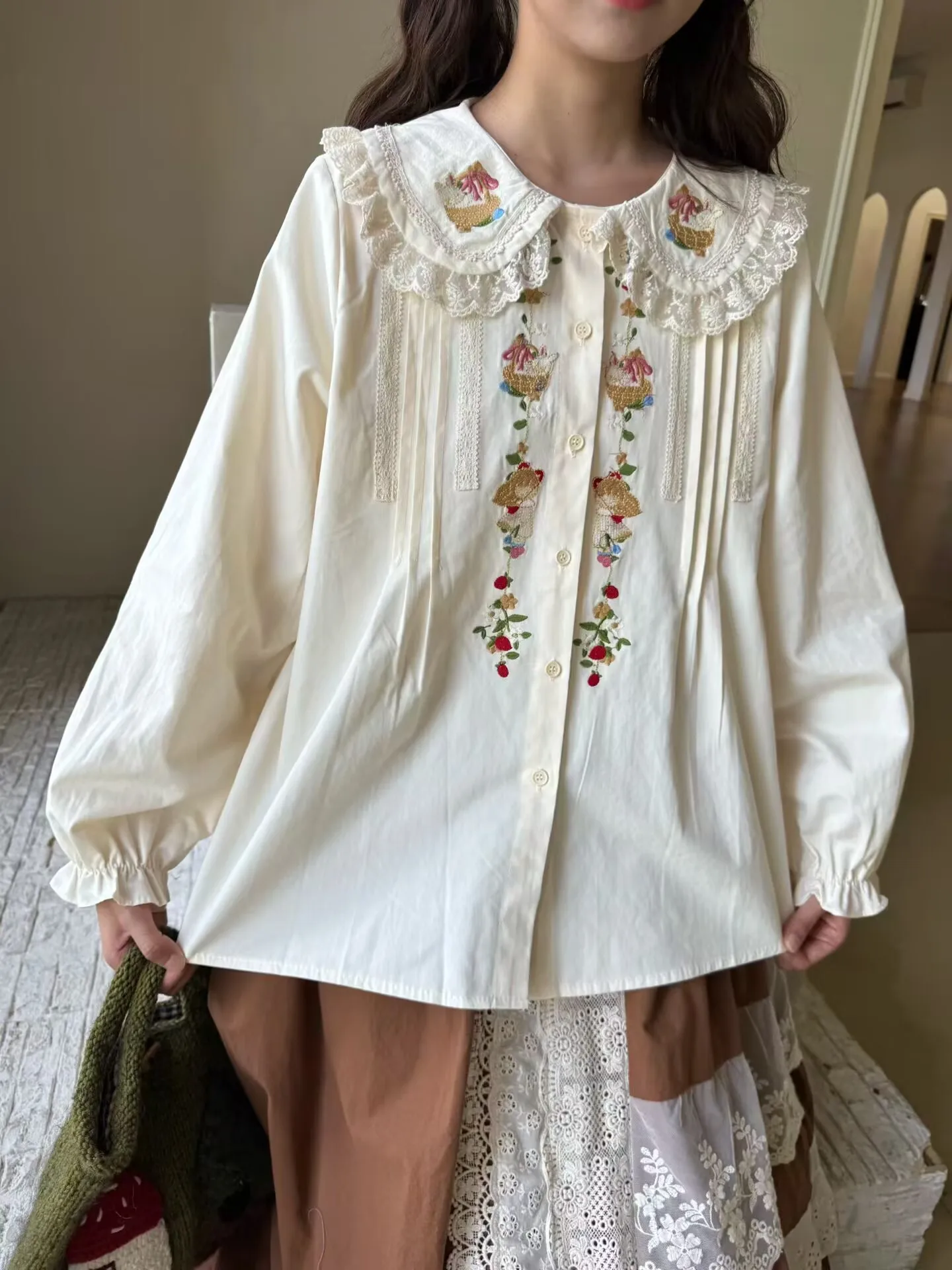 

Pastoral Girl CuteEmbroidery Doll Collar Long Sleeve Shirt 2025 Autumn New Sweet Lace Doll Blouse Top