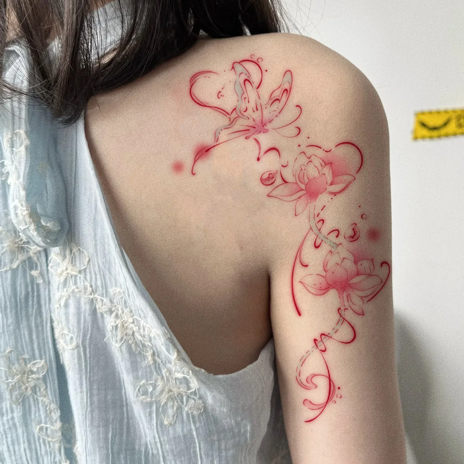 Pink Butterfly Lotus Temporary Tattoo Sticker, Waterproof Elegant Feminine Body Art, Delicate Floral Design for Back