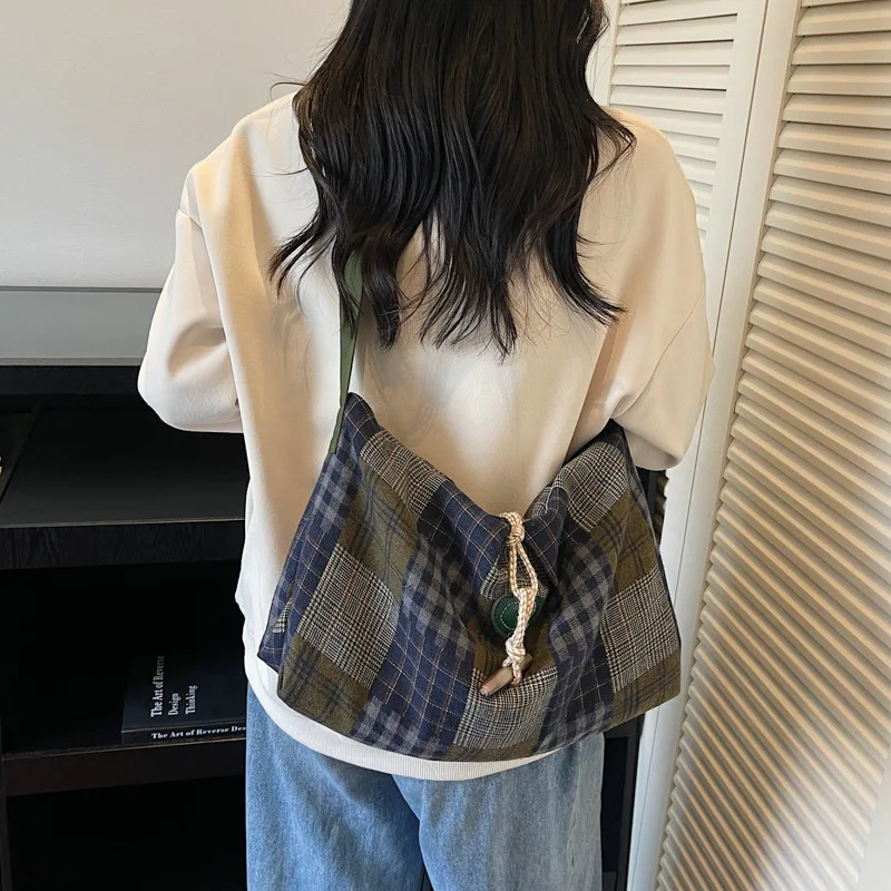 جديد الشتاء منقوشة حقيبة كروسبودي موضة ريترو الملمس مربع حقيبة كتف خفيفة الوزن عادية الترفيه سعة كبيرة حقيبة المدرب