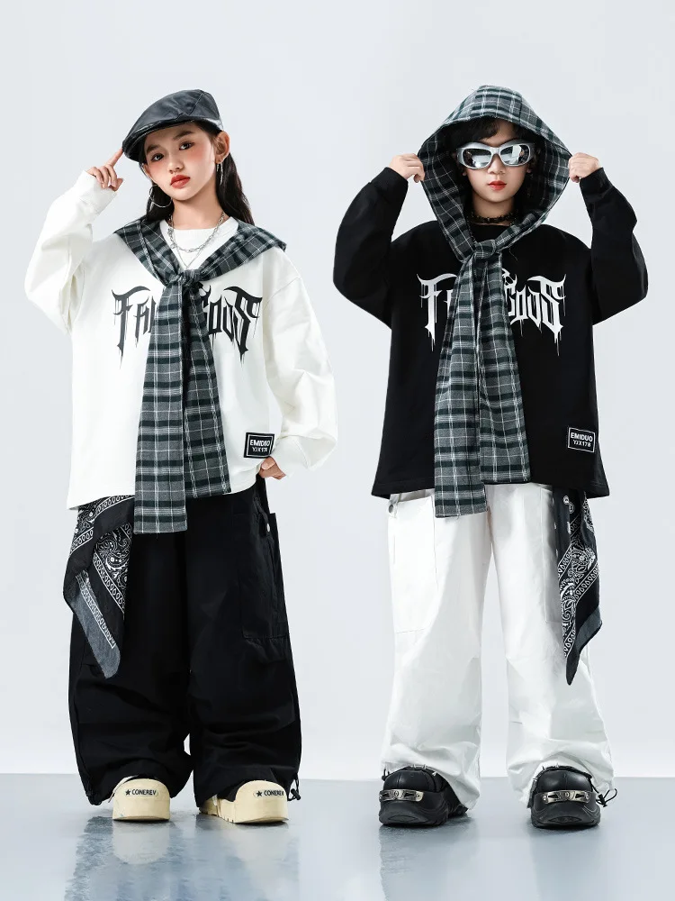 キッズK-POPヒップホップ服、黒白レタースウェットシャツトップス、カジュアルパラシュートカーゴパンツ、女の子男の子ダンスウェアコスチューム服