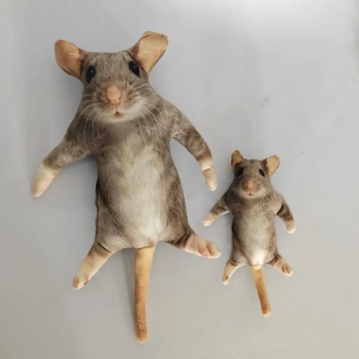 Neues Modell einer simulierten Ratte und Plüschpuppe mit Skelett-Konkavform für Katzen- und Hundespielzeug als Haustierspielzeug – Detail 7