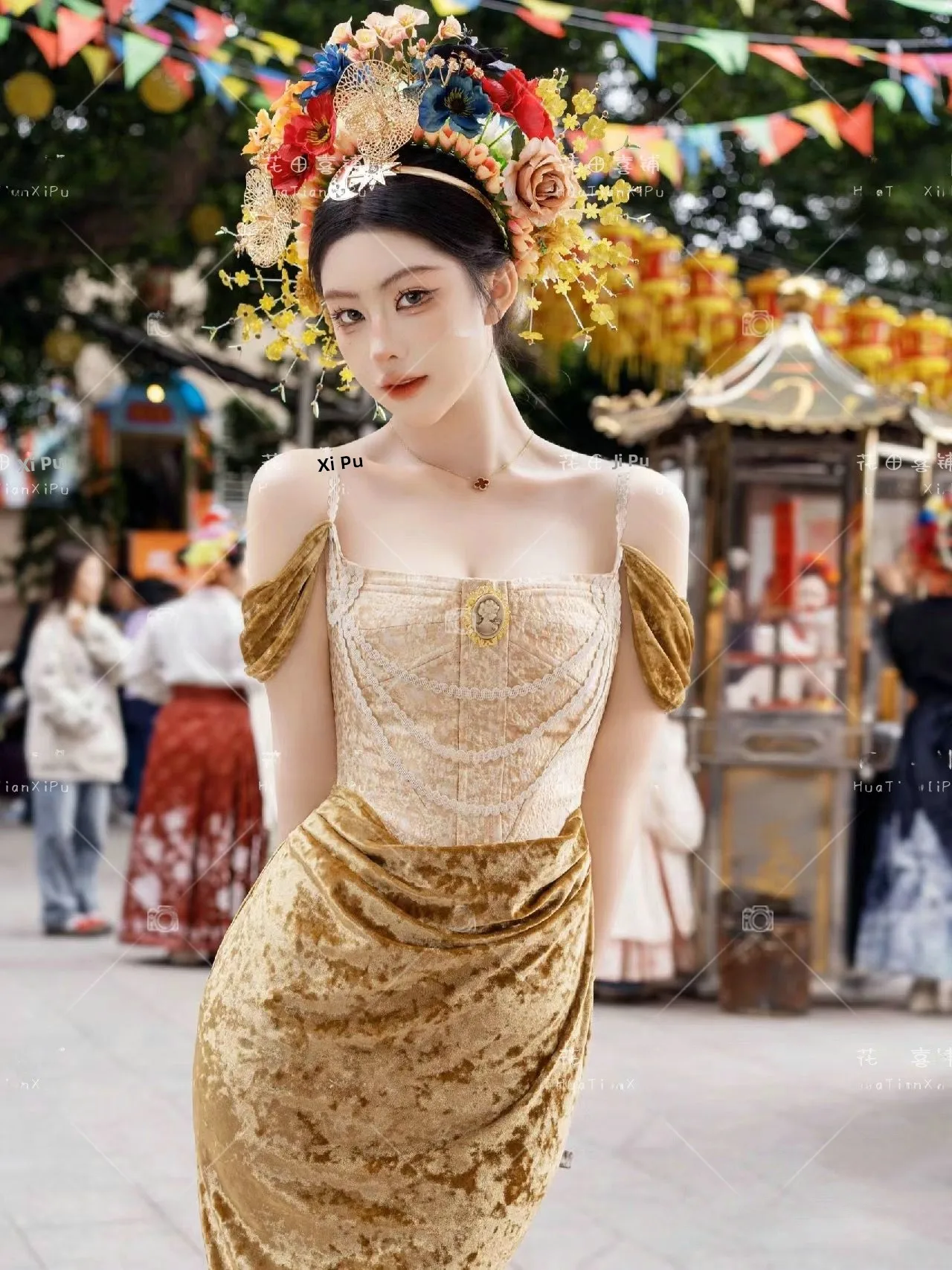 

Quanzhou New Xunpu Women's Floral Hairpin Theme Retro Lady Portrait Dress Outdoor Travel Photography Artistic Photoshoot Outfit