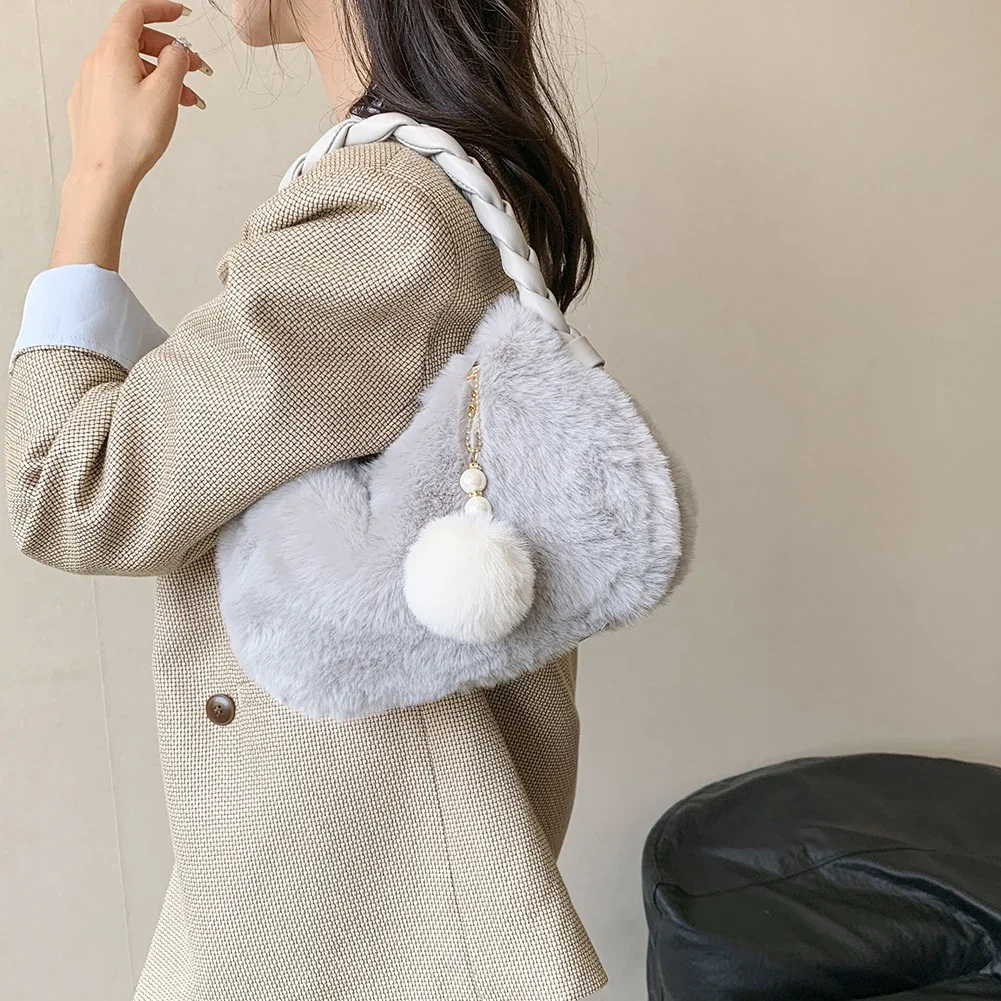 Autumn Winter Bag for Women Plush Handbags Fur Clutch Bag Purse Fluffy Shoulder Bag Luxury Designer Furry Hobos Top Handle Bag