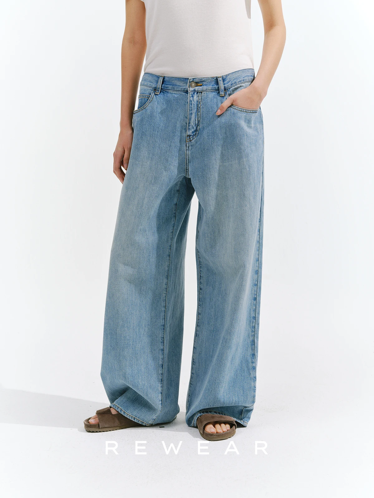 

REWEAR Smooth Draped Long Velvet Cotton Lightweight Waed Bamboo Texture Retro Straight Jeans Women's 2253 Casual Sle Ela...