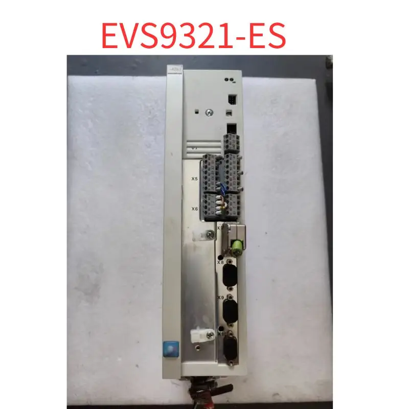 Used EVS9321-ES Lenze Drive  tested ok  Version  8C.81