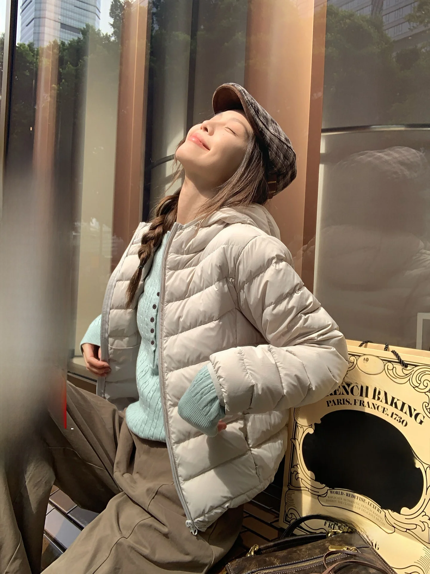 

Теплая легкая женская пуховая куртка свободного кроя с капюшоном, повседневная, модная, для поездок на работу, в корейском стиле, белая, из пуха